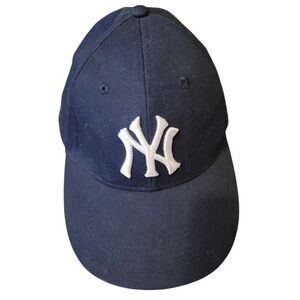 Team MLB New York Yankees Navy Blue Logo Hat OS